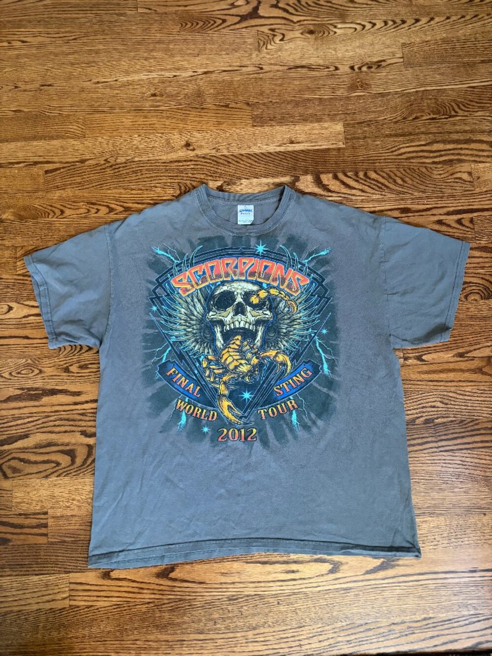 Scorpions World Tour 2012 Final Sting Size XL Gildan Tee T-Shirt Top